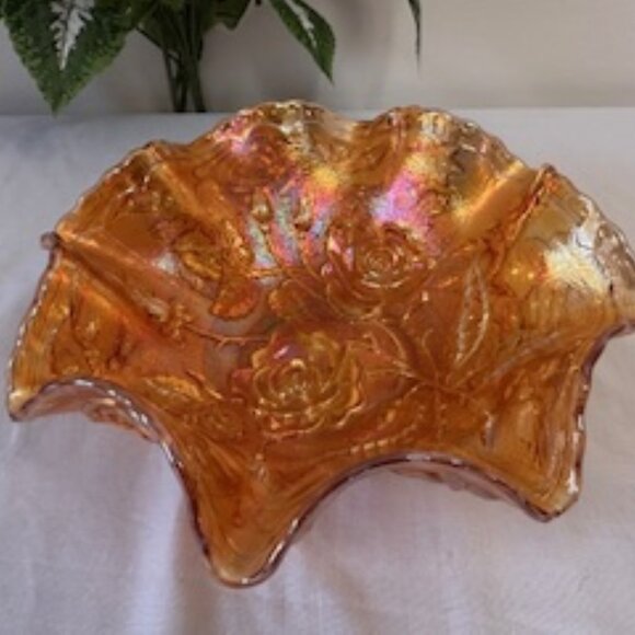 Vintage Marigold‎ Imperial Carnival Glass Bowl with Roses and Leaves Pattern - Picture 5 of 5